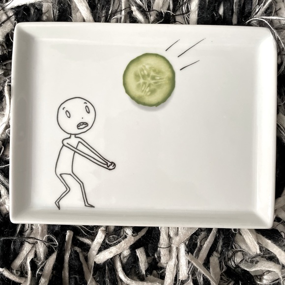 CB2 Oliver Appetizer Plates, SET of 3 Crate Barrel 2011,Artist Jana Kinsma - Picture 5 of 10